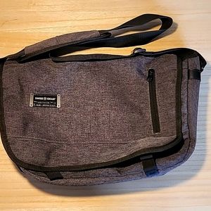SwissGear messenger bag